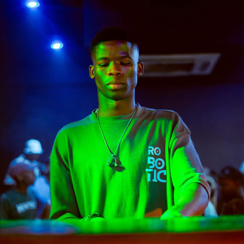 Dj-Robotic-localthreads1 Robotic Ofc turns passion into profession