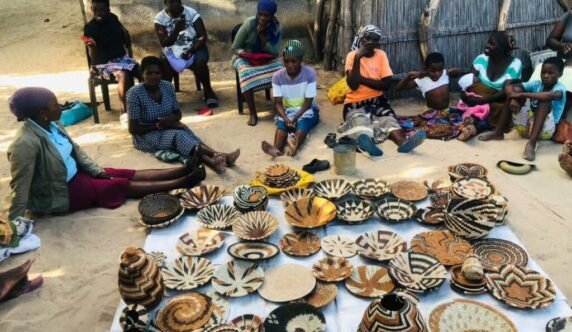 WhatsApp-Image-2025-07-03-at-15.15.22-1-1024x768-572x332 Basket weaving in Botswana redefines culture