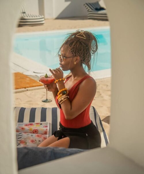 WhatsApp-Image-2025-08-19-at-11.33.56-1-768x1024-500x603 Palesa Molefe travels for fun